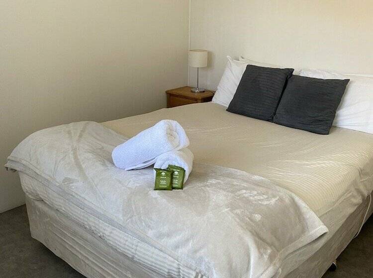 בית, 2 חדרי שינה, Hunter Homestead