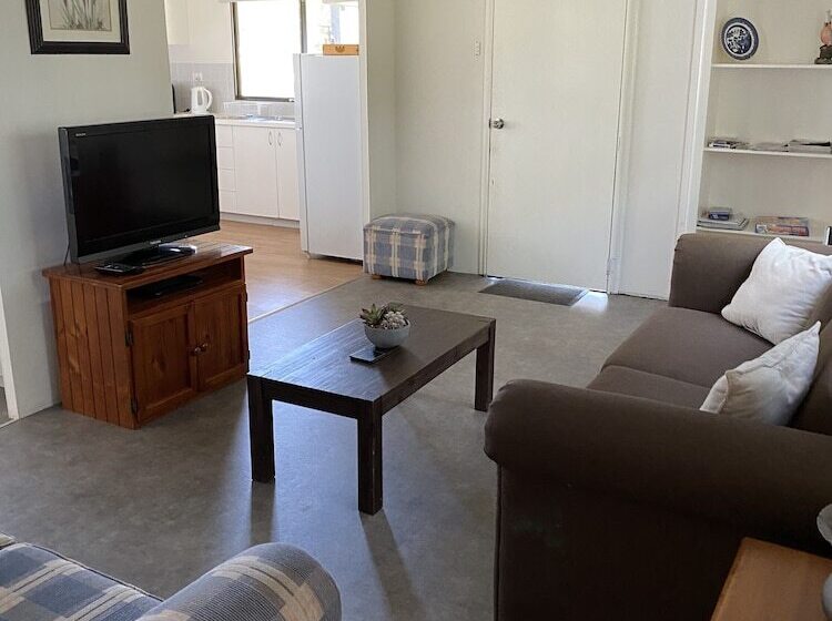 בית, 2 חדרי שינה, Hunter Homestead