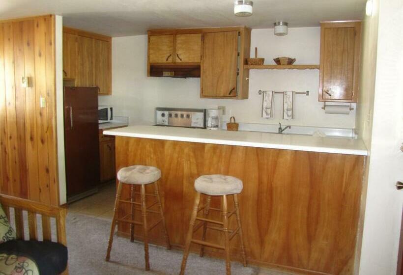 스위트, Kern Riverfront Lodge