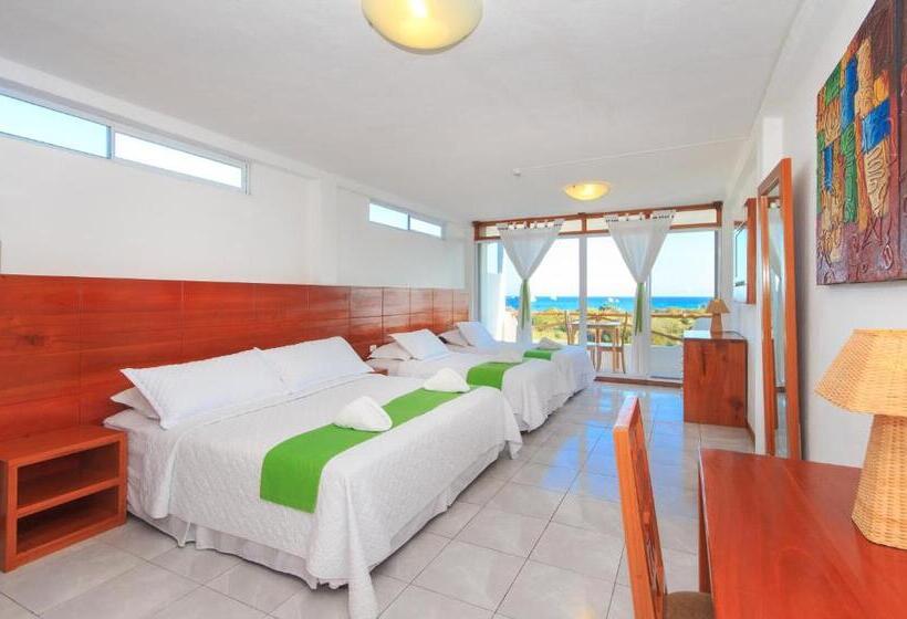 اتاق سه نفره سوپریور با چشم‌انداز دریا, La Casa De Judy