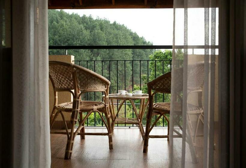 Quarto Deluxe Vista Montanha, Melheim Kandy Villas