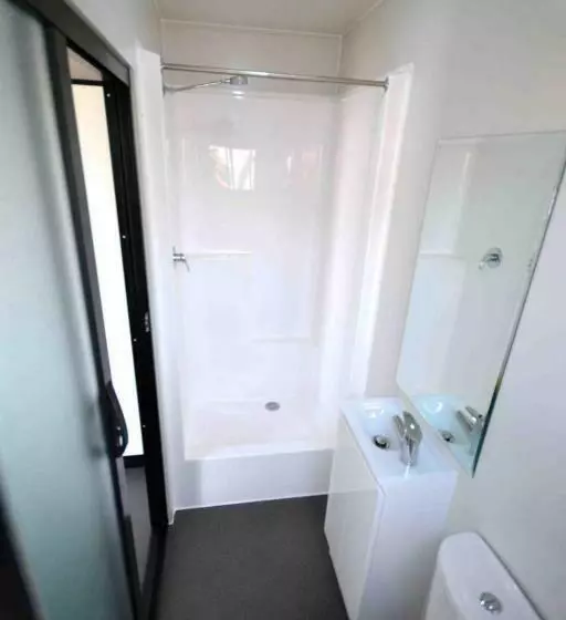 デラックススタジオ, Mycow Accommodation Mackay