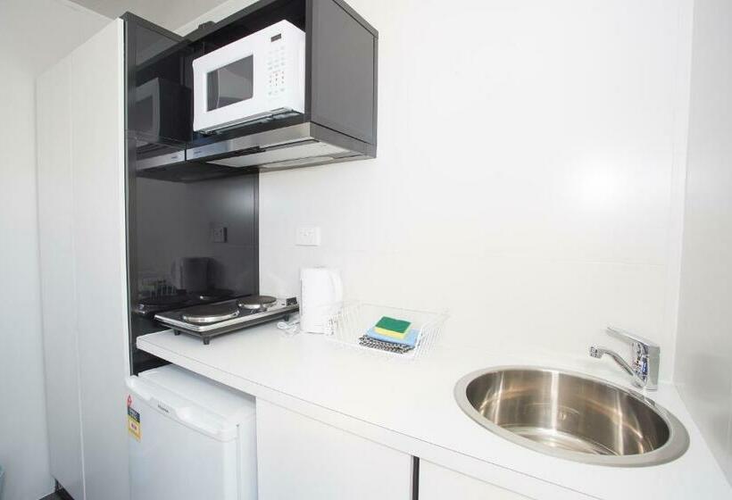 اتاق استاندارد یک تخته با سرویس بهداشتی مشترک, Mycow Accommodation Mackay