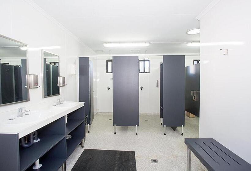 اتاق استاندارد یک تخته با سرویس بهداشتی مشترک, Mycow Accommodation Mackay