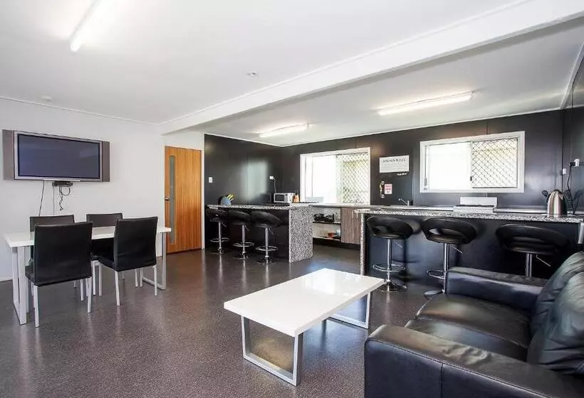 Standard Tent, Mycow Accommodation Mackay