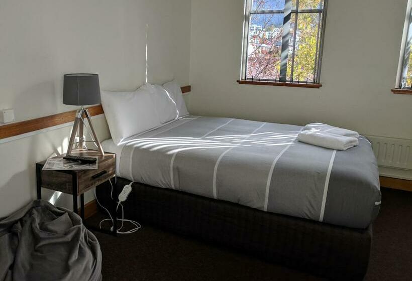 סוויטה, Prince Of Wales