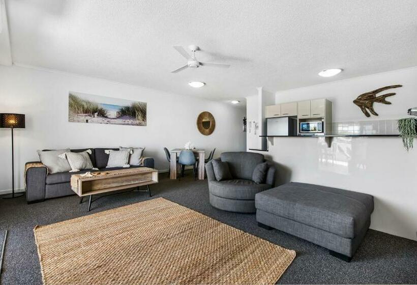 آپارتمان 1 خوابه با بالکن, Rovera Apartments