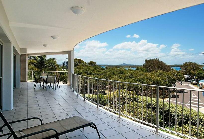 سوئیت با چشمانداز رودخانه, Rovera Apartments