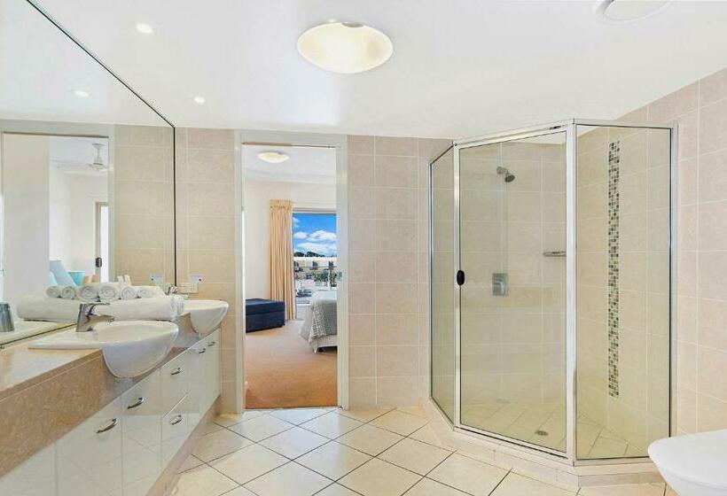 سوئیت با چشمانداز رودخانه, Rovera Apartments