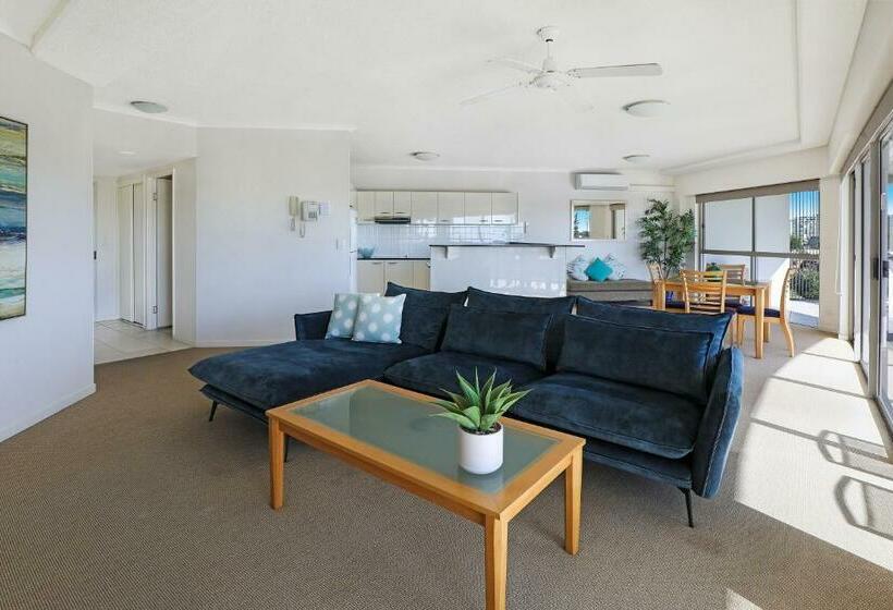 سوئیت با چشمانداز رودخانه, Rovera Apartments