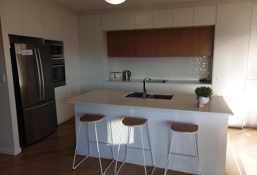 سوییت, Rovera Apartments