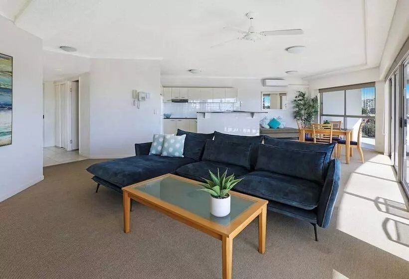 スイート, Rovera Apartments