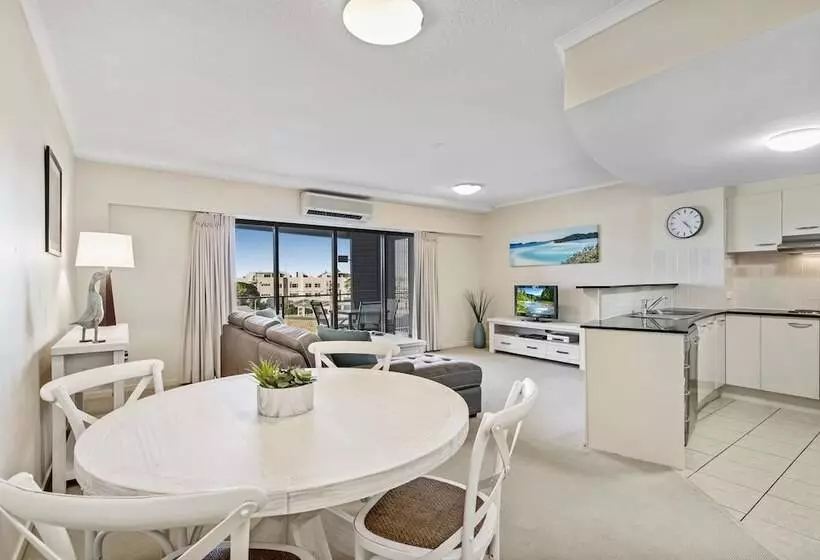 １ベッドルームアパートメント, Rovera Apartments
