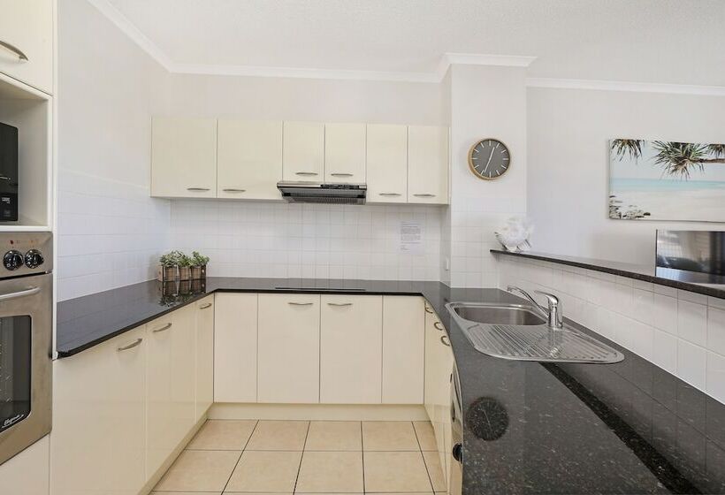Апартаменты 1 Спальня, Rovera Apartments