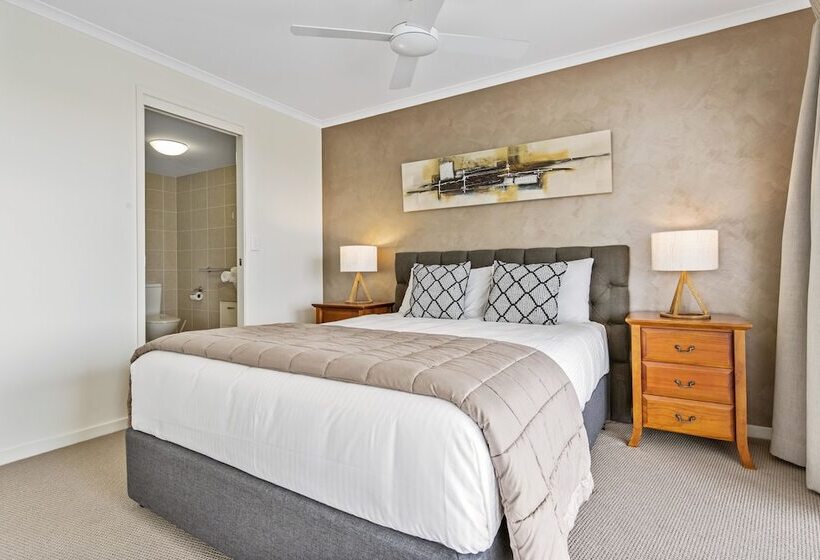 آپارتمان 2 خوابه با چشمانداز دریا, Rovera Apartments