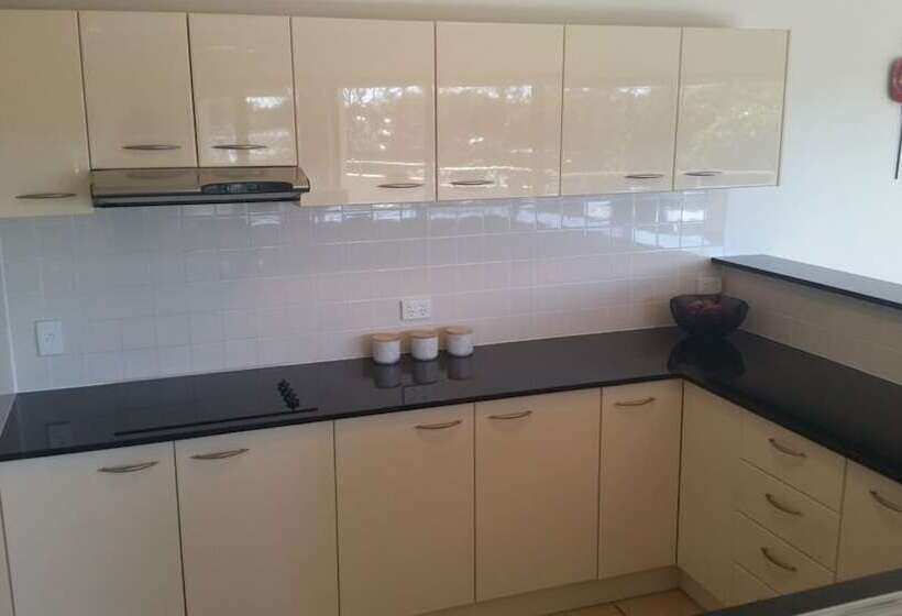 سوییت, Rovera Apartments