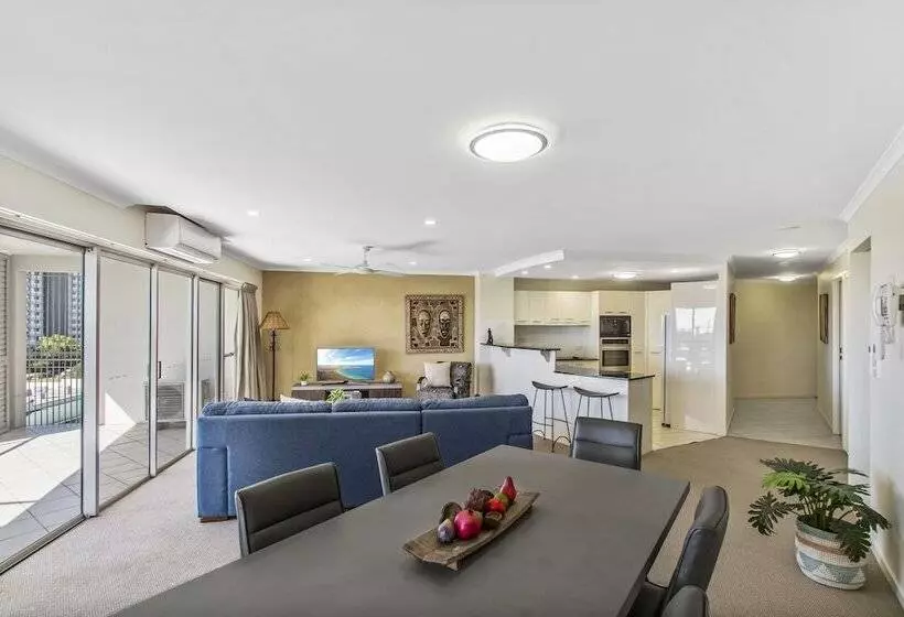 海の見える２ベッドルームアパートメント, Rovera Apartments