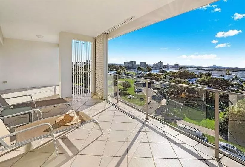 海の見える２ベッドルームアパートメント, Rovera Apartments