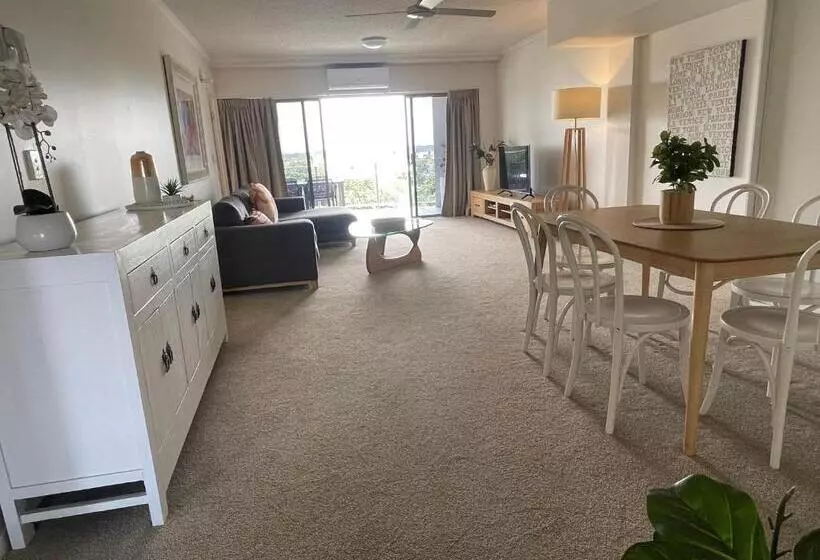 ２ベッドルームアパートメント, Rovera Apartments