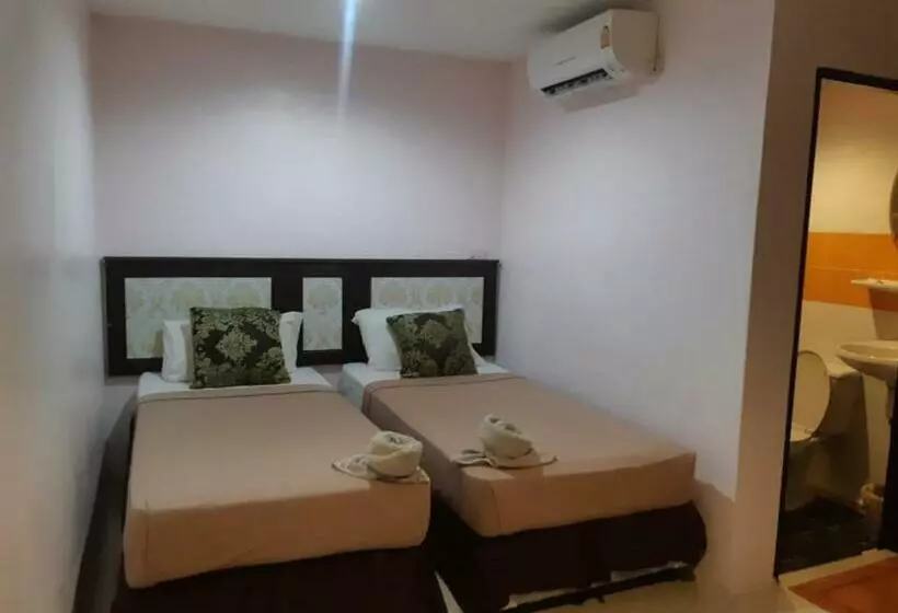 اتاق استاندارد, Sabai House