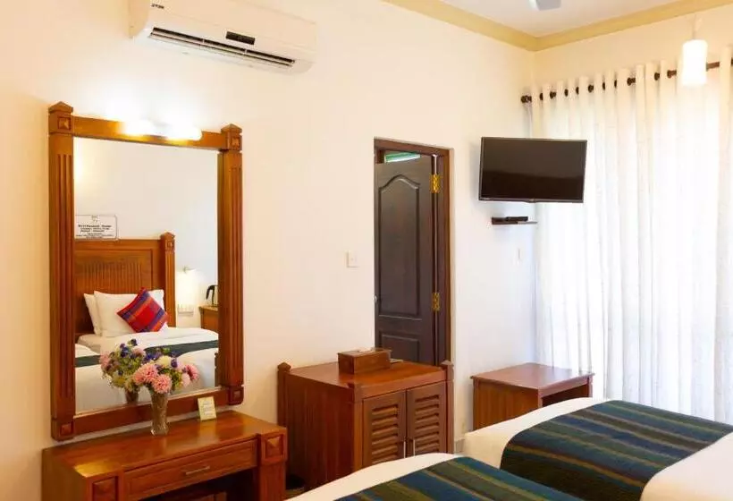Deluxe Kamer met Balkon, Yo Kandy