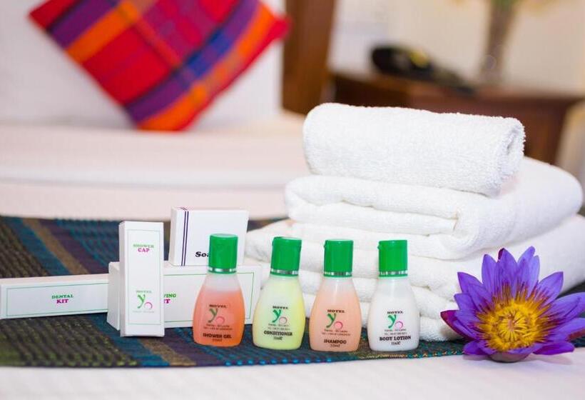 豪华三人间, Yo Kandy