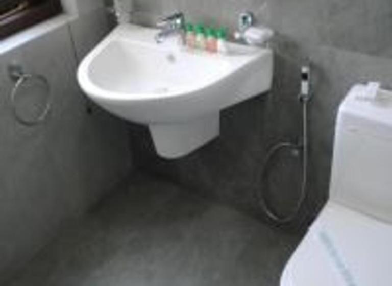 豪华湖景房, Yo Kandy