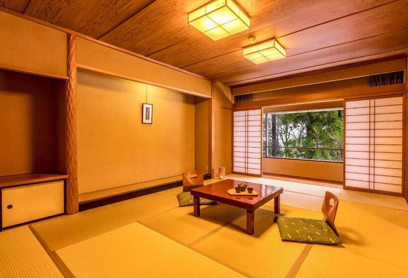 高级大房间, Ooedo Onsen Monogatari Premium Yamanaka Grand