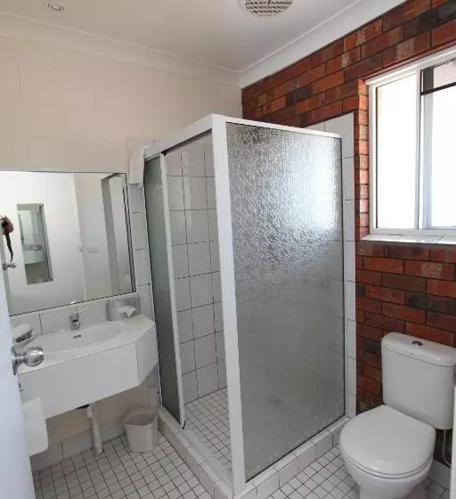 Deluxe room with river view, Mildura Riverview Motel