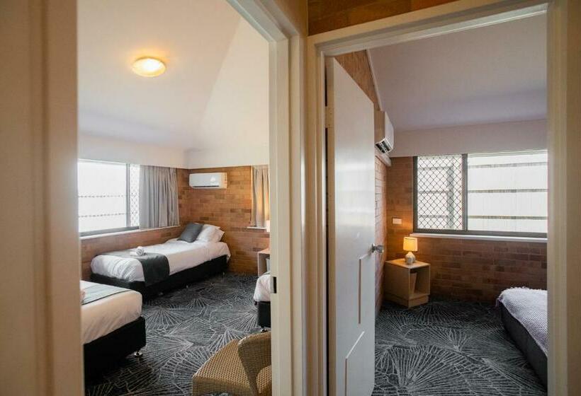 침실 2개 스위트, Bribie Island