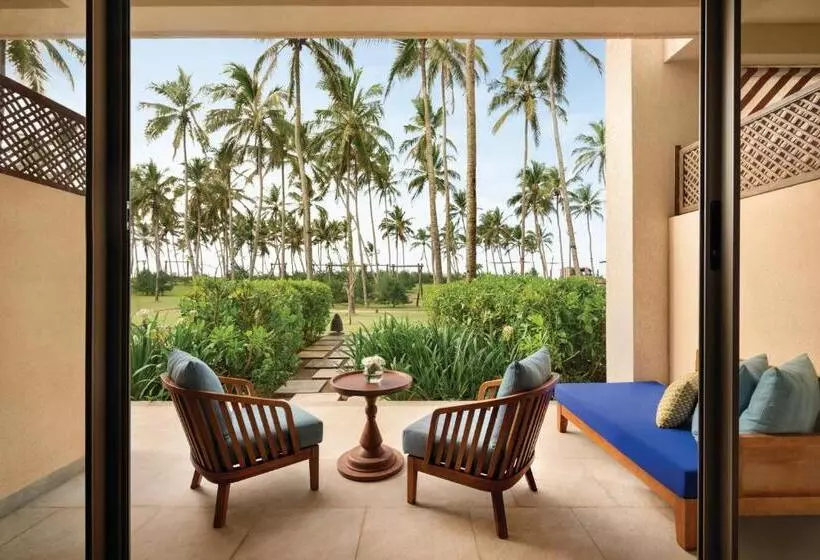 キングサイズベッドのデラックスルーム, Shangrila Hambantota