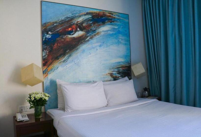 إستوديو قياسى, The Waterfront Shaw  Lavasa