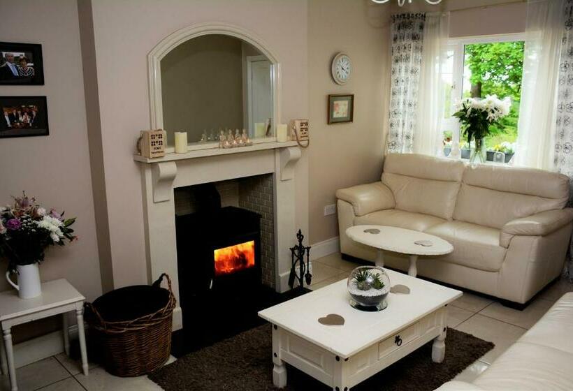 ファミリールーム, Crockgarve B And B