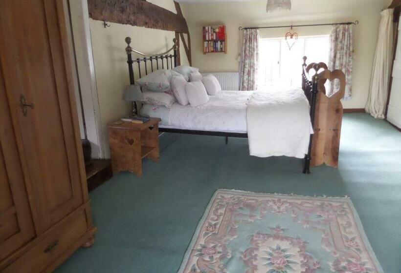 스위트, Walford Court