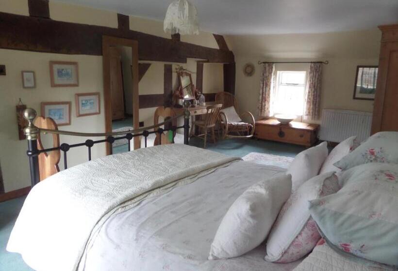 스위트, Walford Court