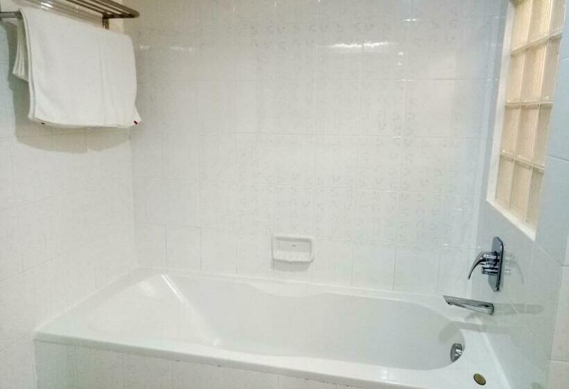 주니어 스위트, Grand Park