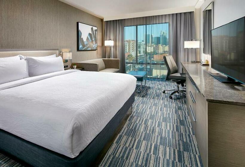 带大床的标准间, Hilton Garden Inn San Diego Downtown/bayside