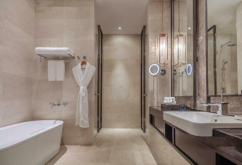 חדר דלוקס עם מיטת קינג, Hilton Haikou