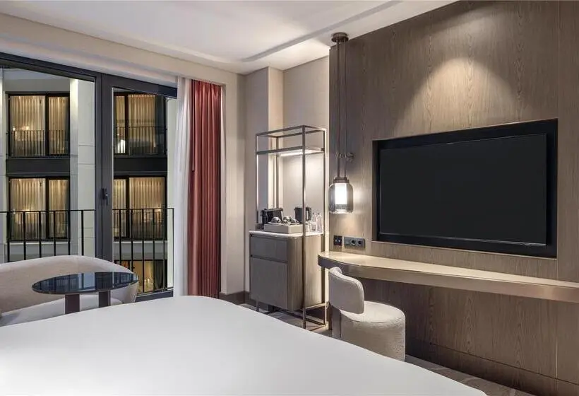 اتاق اجرایی با تخت بزرگ, Hilton Haikou