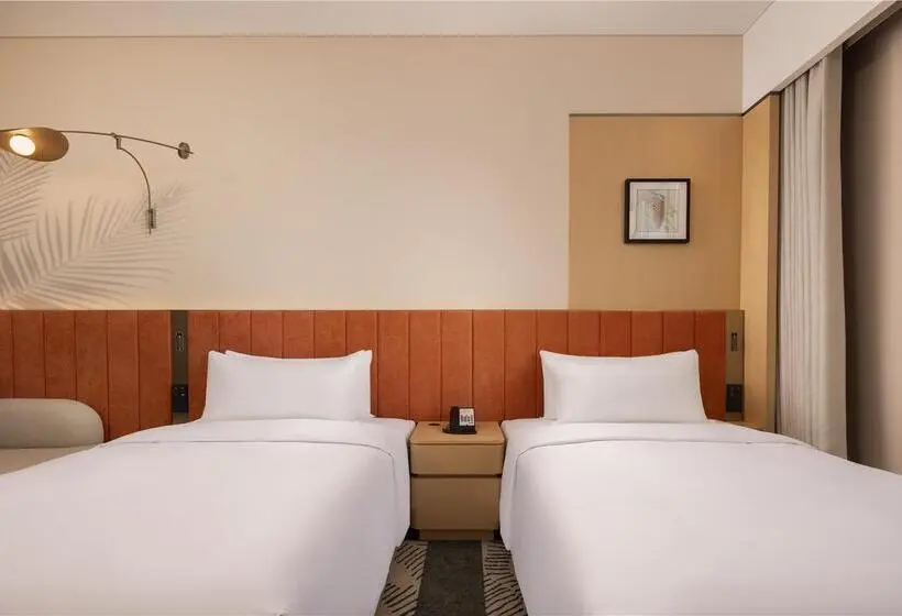 اتاق لوکس با چشمانداز دریا, Hilton Haikou