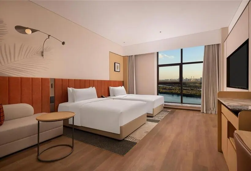 اتاق لوکس با چشمانداز دریا, Hilton Haikou