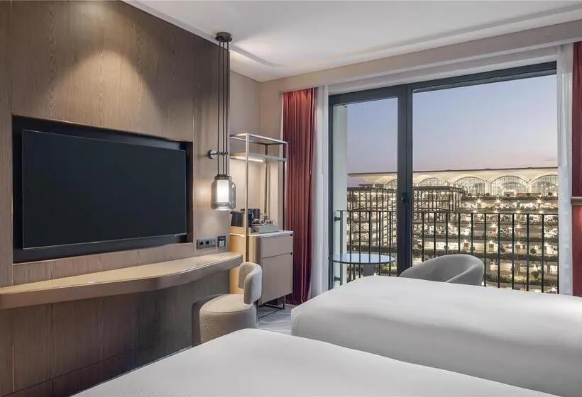 اتاق لوکس با چشمانداز دریا, Hilton Haikou