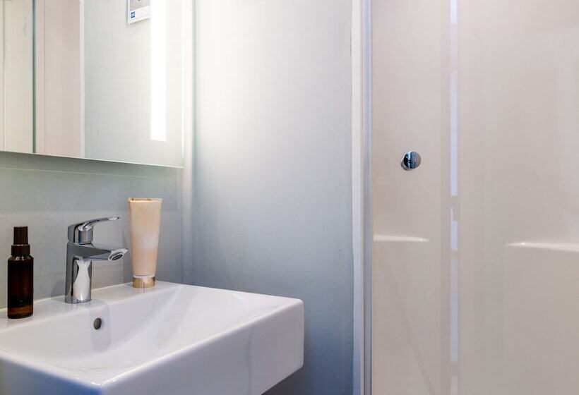 标准三人间, Ibis Budget Châtillon Paris Ouest