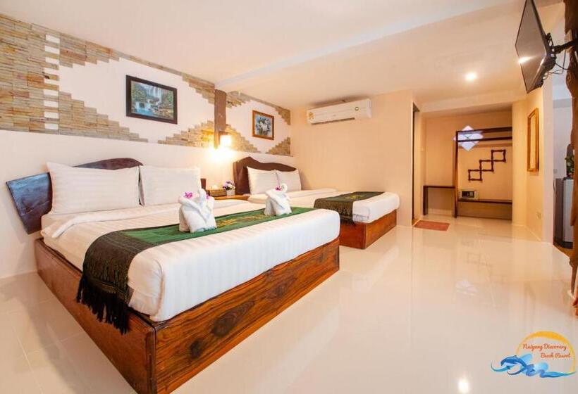 패밀리 룸 바다 전망, Naiyang Discovery Beach Resort Sha