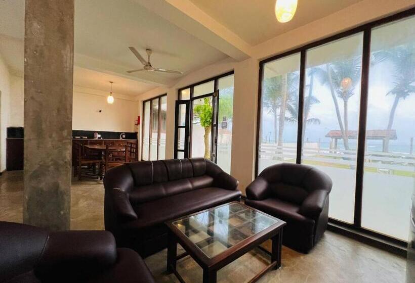 חדר משפחתי נוף לים, Ocean Breeze Villa