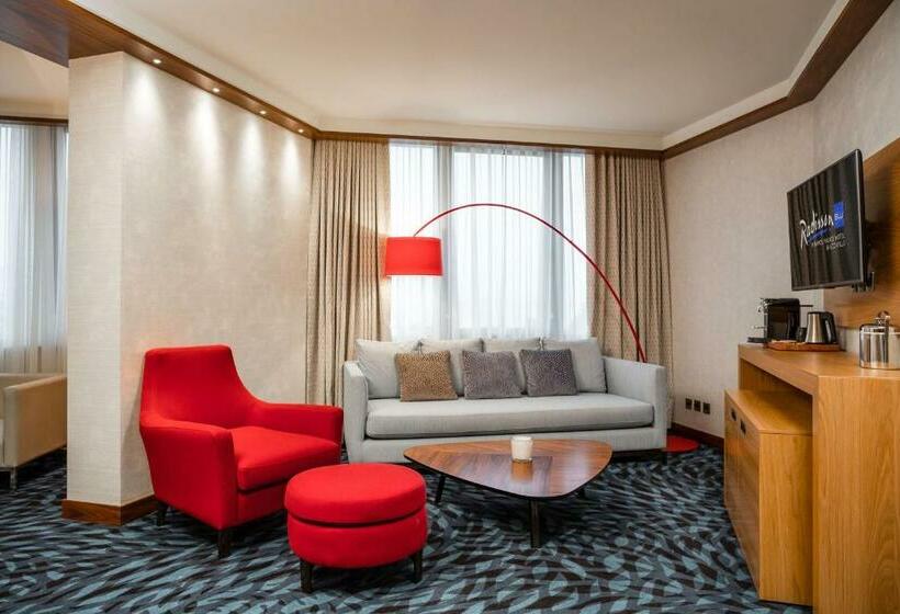 سوییت, Radisson Blu M Bamou Palace Hotel, Brazzaville