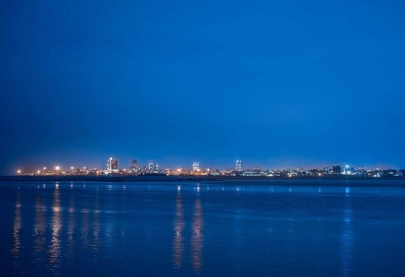 سوئیت رویال, Radisson Blu M Bamou Palace Hotel, Brazzaville