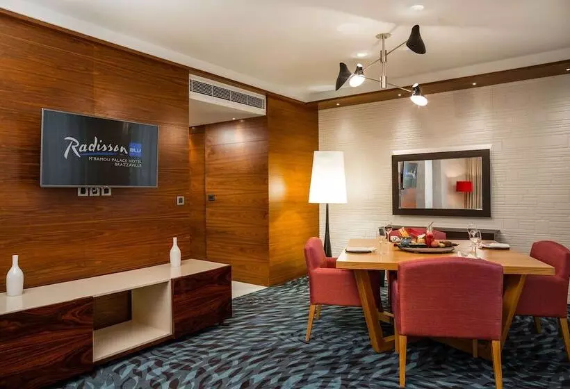 سوئیت با چشم‌انداز رودخانه, Radisson Blu M Bamou Palace Hotel, Brazzaville