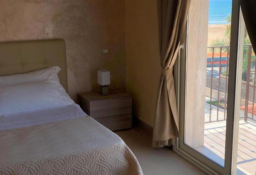 غرفة ديلوكس ذات إطلالة جانبية على البحر, Riviera Palace