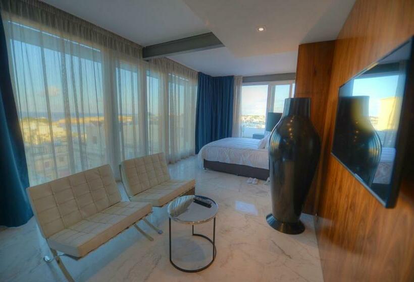 سوئیت جونیور با تراس, Su29 Boutique